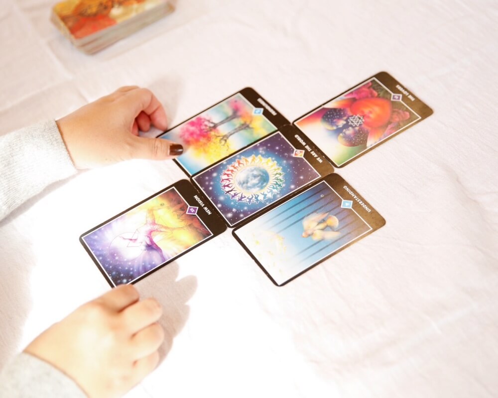 タロット占いの様子